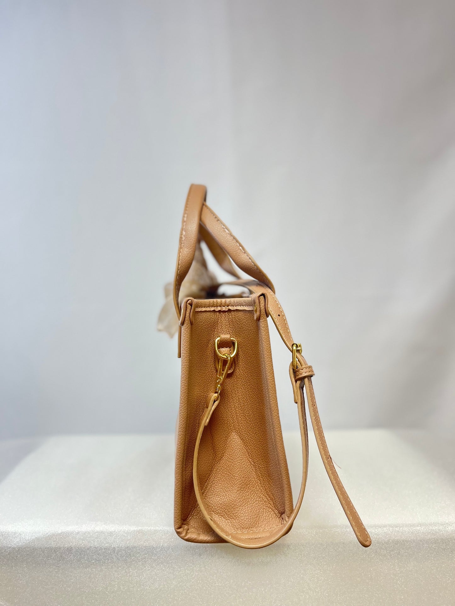 Braids Handbag in Color Khaki