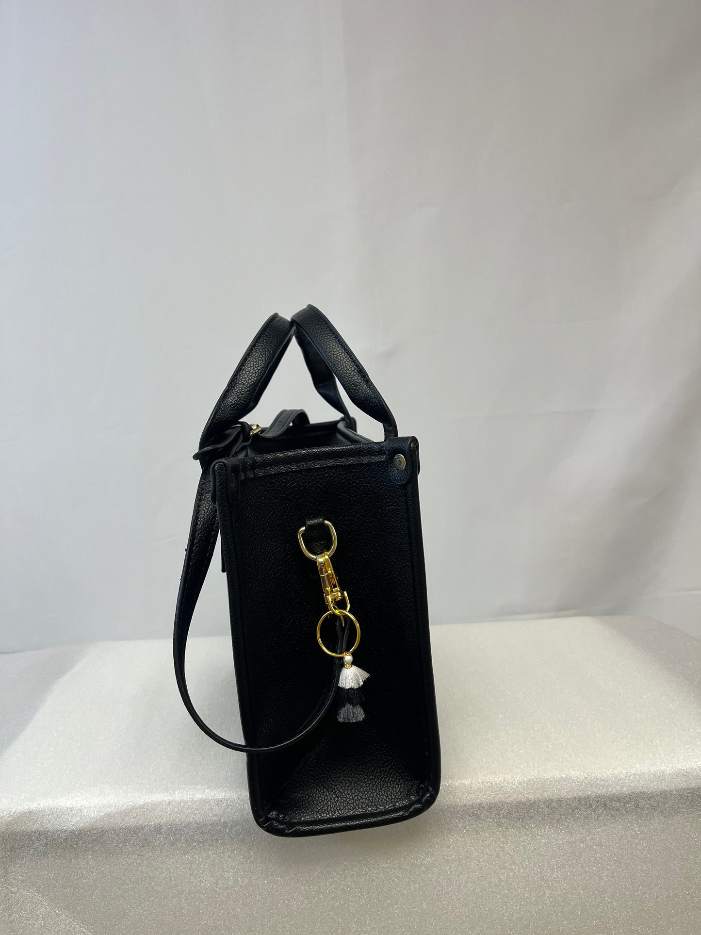 Gombey Handbag in Color Black